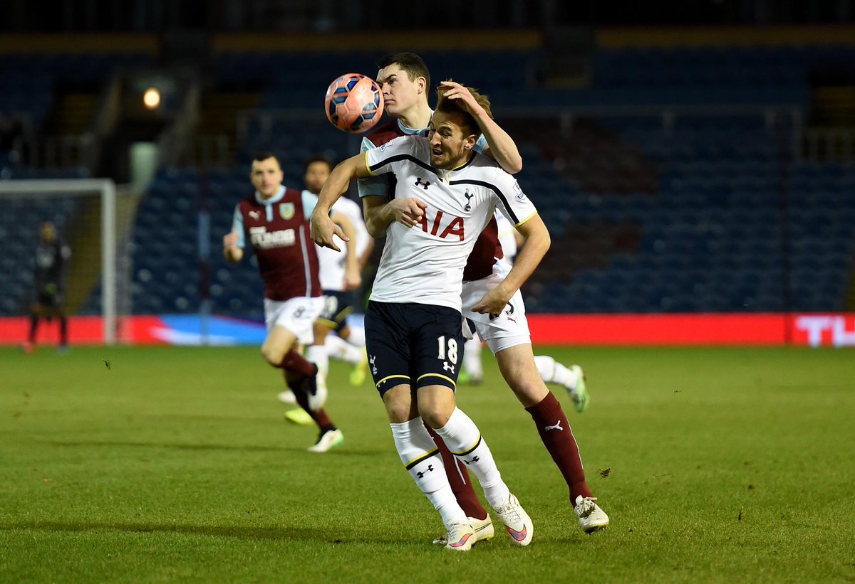 Tottenham-manager-Harry-R-007.jpg