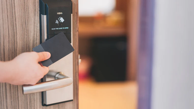 loi-ich-khi-su-dung-khoa-cua-rfid.webp